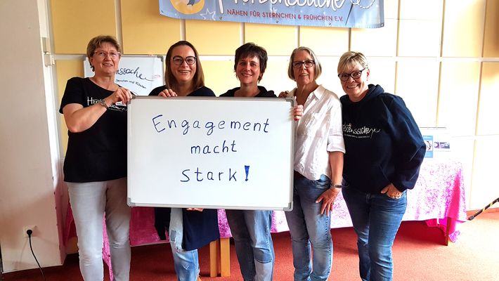 Unsere kreativen und nett-denkenden Herzensmenschen vom Nähtreff in Stelle werkelten für Welcome Baby Bags.