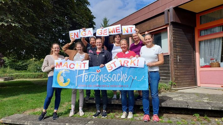 Nähtreff in Bräunisheim zugunsten von Archemed-Ärzte für Kinder in Not  Genäht wurden Windeln, Mützen und Einschlagecken, die für ein Krankenhaus in Eritrea bestimmt sind.