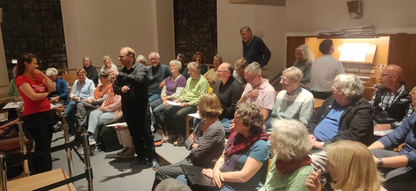 Kantorei Dreiklang e.V. . Leitung Eva Caspari - Konzert für Orgel und Chor - Gabriel Fauré, Mel Bonis, Bach, Mendelssohn, Rutter, Hammerschmidt, Liszt in Lutherkirche Wuppertal-Ronsdorf